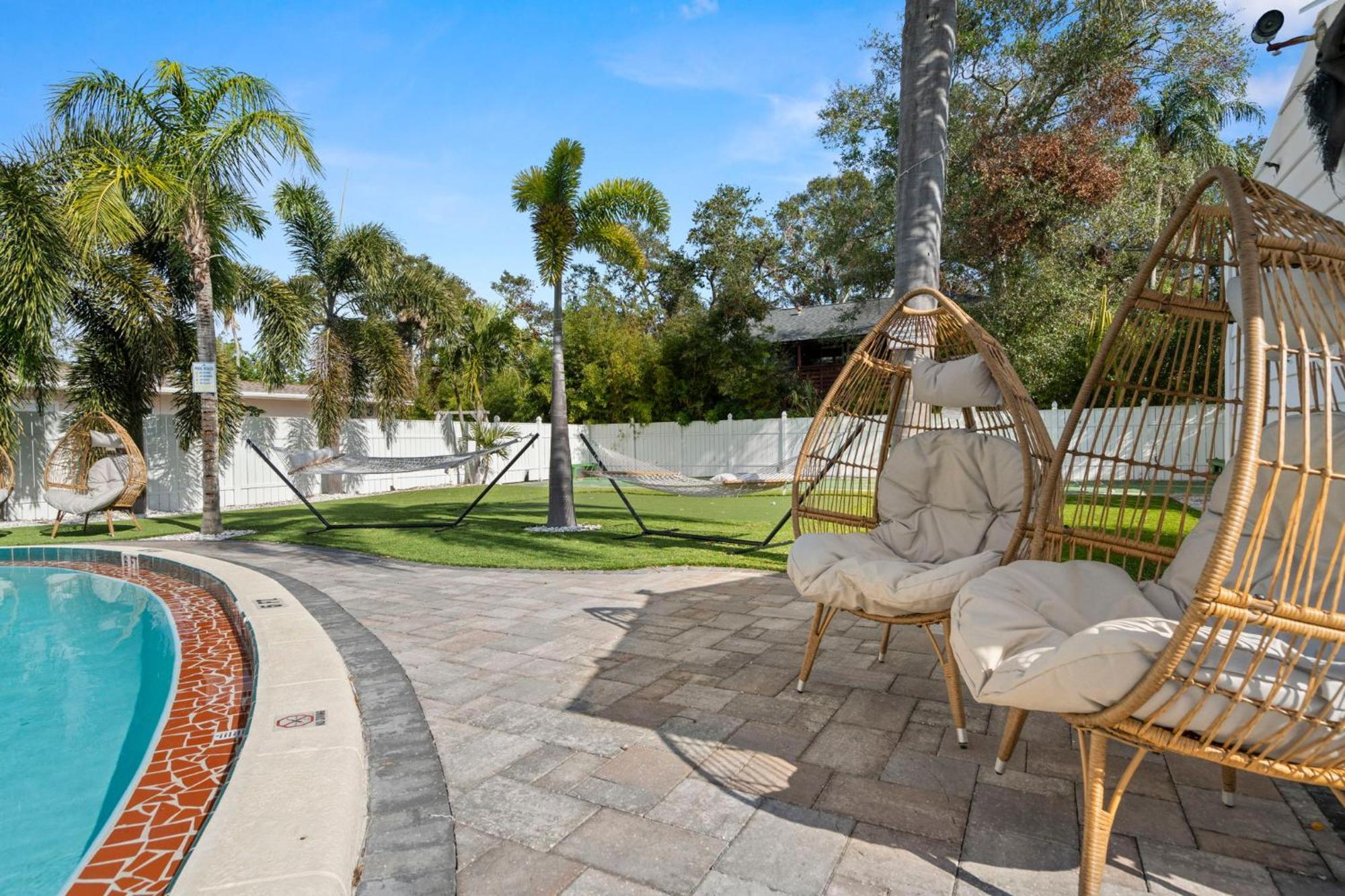 Villa 2B1B Stylish Little House W Shared Pool 511 Clearwater Exterior foto
